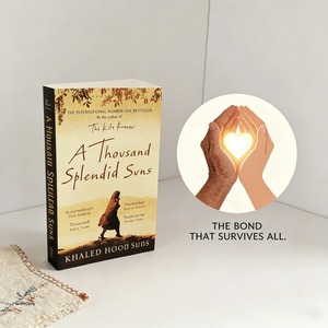Il corridore con il aquilone e Mille splendidi soleggiamenti: Collezione <span class=keywords><strong>di</strong></span> 2 libri <span class=keywords><strong>di</strong></span> Khaled Hosseini. <span class=keywords><strong>Classici</strong></span> letterari moderni globali definitivi - Product Image 2