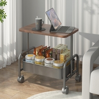 Chariot de rangement de style industriel Joyings avec surface en bois et panier en fil métallique et étagère mobile à roulettes