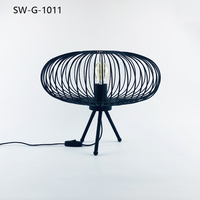 Lampe de chevet décorative, lampe de table noire en forme de cage, 220V, en fer, style nordique minimaliste, simple, pour salon