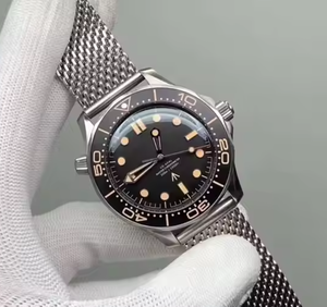 Montre à quartz de luxe en acier inoxydable doré DFS07, marque originale, étanche, double calendrier, personnalisable pour homme - Product Image 3