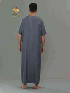 Robe de prière musulmane pour hommes du Moyen-Orient, mode arabe, confectionnée dans un tissu confortable - Product Image 1