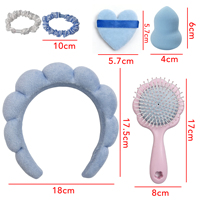Ensemble de beauté 6 pièces Nuage Bleu OEM : Bandeau de spa, Brosse démêlante, Chouchous en satin, Houppette en forme de cœur pour le maquillage