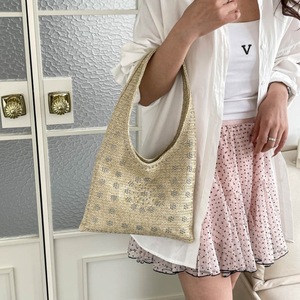 Bolso de Paja Elegante 2026 Primavera Verano Nuevo Bolso de Hombro Minimalista Urbano con Remaches Florales para Mujer, Bolso de <span class=keywords><strong>Playa</strong></span> Tejido de Paja - Product Image 2