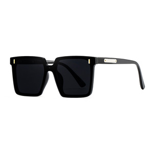 Lunettes de soleil unisexes Gm à monture large, verres en résine, protection UV400, type 3, emballage en boîte - Product Image 6