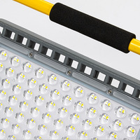 Projecteur d'urgence LED portable rechargeable IP65 100W 200W 300W 400W pour extérieur avec batterie intégrée et fonction de charge d'urgence