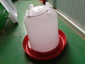 1-14l Automatische Plastic Kippenwaterdrinker Nieuwe Landbouwmachines Voor Veeteelt - Product Image 2