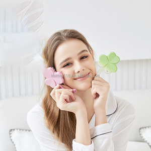 Q252 Infanta Salon Mini Peine de Protección Capilar con Cojín de Aire para Estudiantes, con Mango de ABS y PP, para Viajes y Uso Doméstico - Product Image 1