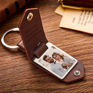 Wholesale Genuine Luxury Retro Blank Leather <b>Key</b> <b>Chain</b> Accessories Custom Brand Logo Faux Leather Photo Album Keychain - Product Image 5