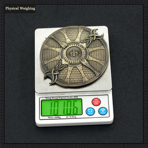 Acquisto all'ingrosso Cool God of War Kweigi Kratos guardiano scudo 10cm tutto in metallo arti e mestieri ciondolo regali - Product Image 2