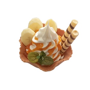 Figura de Sundae de Waffle Realista, Ecológica, con Imitación de Helado, Rodajas de Plátano, Palitos de Waffle y Diseño de Corazón para Tienda de Postres - Product Image 1