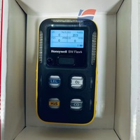 Détecteur de gaz portable quatre-en-un YJJ BW Flex 4 CPD-W6X1H1M1-Y-3C capable de détecter quatre types de gaz, y compris LEL/O2/CO/H2S