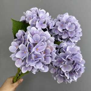Bouquet d'hortensias réalistes faits à la main, décoratifs et modernes, pour la décoration de la maison, du bureau et du jardin, fleurs artificielles en <span class=keywords><strong>plastique</strong></span> durable - Product Image 4