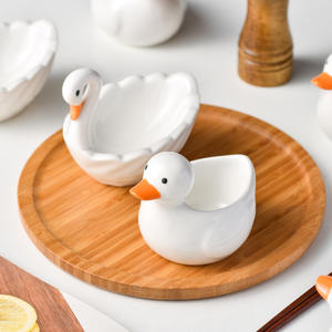 Plato de Cerámica para Alimentar Animales, Diseño de Pato/Cisne, Ecológico, Antideslizante, en Oferta - Product Image 1