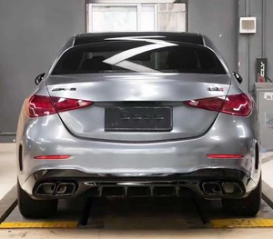 Kit carrosserie pour <span class=keywords><strong>Classe</strong></span> C W206 upgrade C63 <span class=keywords><strong>AMG</strong></span> Pare-chocs avant avec grille pare-chocs arrière diffuseur jupe latérale 2022 - Product Image 5