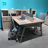 Foshan Ensemble de table de bureau moderne avec MFC en bois 2 4 6 8 personnes pour ordinateur directeur de travail directeur du personnel poste de travail