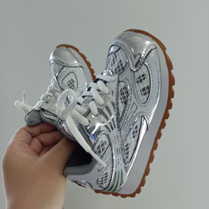 Ready Stock 2025 트렌드 키즈 디자이너 스니커즈 어린이 느슨하고 편안한 은색 럭셔리 스포츠 신발 - Product Image 5