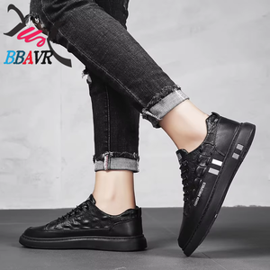 Zapatos Deportivos Casuales de Verano para Hombre, Blancos con Cuero PVC Negro, Estilo Live Head para Caminar, Logotipo Personalizable - Product Image 6