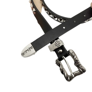 Venta al por mayor 2cm de ancho estilo Punk mujeres <span class=keywords><strong>rojo</strong></span> PU <span class=keywords><strong>cinturón</strong></span> de cuero con remache negro Y2k <span class=keywords><strong>cinturón</strong></span> para hombres Cintura Con Croci - Product Image 6