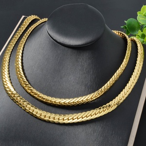 Zeadear Fashion Trendy Brass <b>Copper</b> Alloy 18K Gold Plated 10mm Link <b>Chains</b> Necklace Unisex Anniversary Made China No Stones - Product Image 3