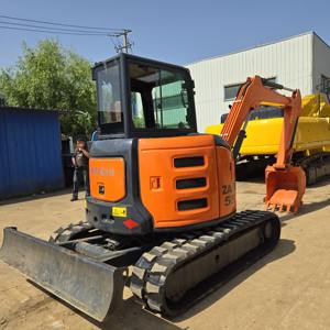 Excavadora HITACHI ZX55U Usada, Miniexcavadora de 5 Toneladas (5T) con Radio de Giro Pequeño y Confort para el Operador, Ideal para Jardinería - Product Image 4