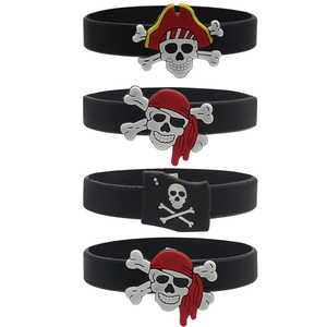 En gros Pas Cher Enfants Personnalisé Étanche Imprimé Noir Buccaneers Silicone Bracelets Pirate Créatif Promotionnel - Product Image 1