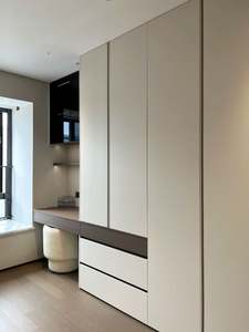 ตู้เสื้อผ้าและตู้เสื้อผ้าห้องนอนที่สวยงาม: สร้างห้องนอนที่เรียบร้อยและเป็นระเบียบด้วยระบบตู้เสื้อผ้าที่หรูหราของเรา - Product Image 3