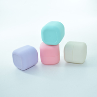 Conteneurs de déodorant vides lavande colorée violet rose bleu givré mignon 7g boîte de baume à lèvres de forme carrée en plastique