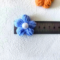 Nouveaux produits 2026 : Fleurs gonflées de 4,5 cm avec perles, accessoires de crochet DIY, accessoires vestimentaires à moins d'un dollar L02