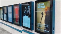 Totem publicitaire intelligent mural pour l'extérieur Lecteur multimédia Affichage numérique à LED Kiosque éducatif pour magasins de détail Affichage LCD