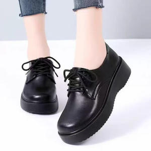 2025 nuevos zapatos planos de cuero genuino para primavera y otoño para mujer, mocasines de trabajo pequeños de estilo británico, informales con suelas blandas, Color negro - Product Image 1