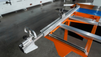 Scie à table coulissante CNC automatique Superstar pour l'industrie du meuble, machines à scier le bois pour la découpe du bois, du MDF et du contreplaqué