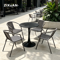 Chaise en Plastique Moderne pour Patio et Balcon, Corde en Rotin, Chaise de Salle à Manger de Jardin, Prix Bas, Vente en Gros, Chaises en Plastique Empilables d'Extérieur