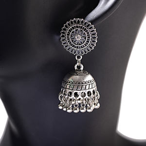 2024女性のインド幾何学的なロングチェーンタッセルハンギングダングルドロップイヤリングチベットジュエリーボヘミアベルジュムカイヤリング - Product Image 3