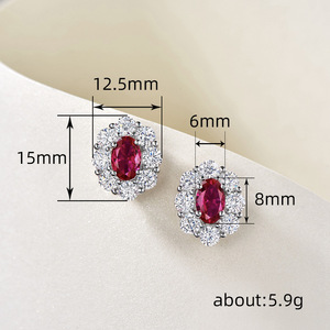 Orecchini a Perno in Lega Metallica di Lusso con Pietra Rossa Ovale, Gioielli Eleganti per Donne, Ideali per Fidanzamento - Product Image 4