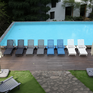 Chaise longue en HDPE pour l'extérieur, dossier réglable en 4 positions, mobilier de piscine et de patio - Product Image 3