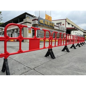 Barrière de sécurité routière en HDPE de 1350 mm, réfléchissante prismatique haute intensité, protection IP65, jaune/rouge - Product Image 6