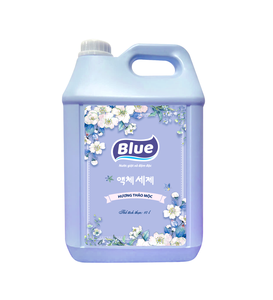 น้ำยาซักผ้ากลิ่นสมุนไพรสีฟ้าแบบขวดที่ย่อยสลายได้ - Product Image 1