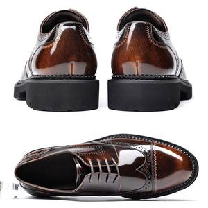 Chaussures en cuir sur mesure haut de gamme pour hommes, style brogue, design rétro britannique, adaptées aux occasions formelles, professionnelles et décontractées - Product Image 2