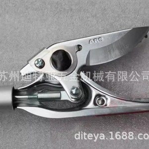 กรรไกรตัดแต่งกิ่ง Alice Fruit Picker รุ่น 150-0.6D สีแดง สำหรับเก็บดอกไม้และทำสวน - Product Image 5