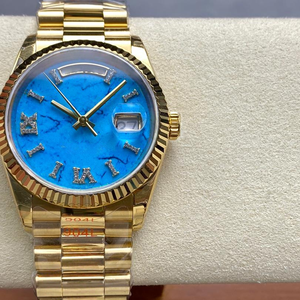 นาฬิกาข้อมือผู้ชาย วัสดุโลหะ แฟชั่นหรูหรา นาฬิกาอัตโนมัติสำหรับผู้ชาย หินอะเวนเจอรีนสีเขียว ทองเหลือง 36 มม. - Product Image 1