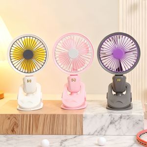 พัดลมแบบคลิปพกพา แบตเตอรี่แบบชาร์จไฟได้ 5W มอเตอร์ดีซี ควบคุมด้วยปุ่ม สำหรับหอพักนักเรียน ระบายความร้อนในฤดูร้อน - Product Image 4