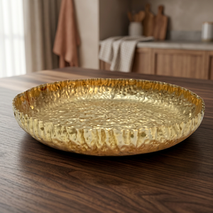 Plato Decorativo Redondo de Metal Dorado, Hecho a Mano, Estilo Glam, para Fiestas - Product Image 4
