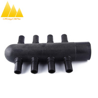 Raccords de tuyau de pompe à chaleur en plastique neuf voies Tee Surface lisse résistante aux produits chimiques pour les applications de plomberie