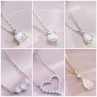 Collar con colgante de lujo delicado con incrustaciones de diamantes pequeños cultivados en laboratorio, corte en forma de pera, cadena de eslabones Au375