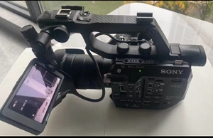 Videocamera Sony PXW-FS5 Usata Originale con Kit Obiettivo 18-105mm F/4 G OSS e Registrazione Video 4K - Product Image 2