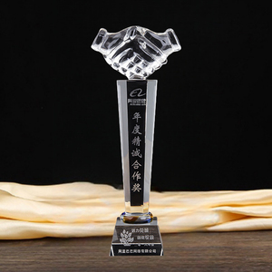 Trofeo artigianale di cristallo artigianale personalizzato per eventi sportivi trofeo di cristallo - Product Image 6