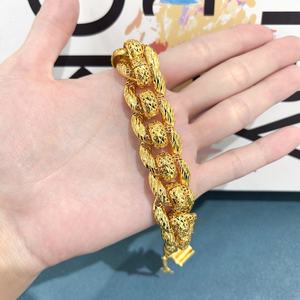 Bracelets à breloques en laiton plaqué or 24 carats de Jxx Fashion, chaîne épaisse, vente en gros, élégants et tendance pour femme, idéal pour les fêtes et les cadeaux - Product Image 5