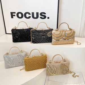 Sac à main de luxe en strass motif feuille ajourée, pochette élégante légère pour mariée, mariage, banquet et assortiment Cheongsam - Product Image 1