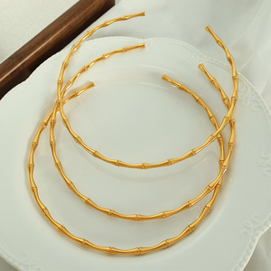 Collier ajustable en acier inoxydable plaqué or 18 carats avec motif nœud de bambou, style chinois simple et tendance - Product Image 1