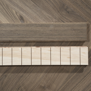 Plancher en bois dur machiné par noix noire moderne d'intérieur balayée avec l'installation de clic - Product Image 1